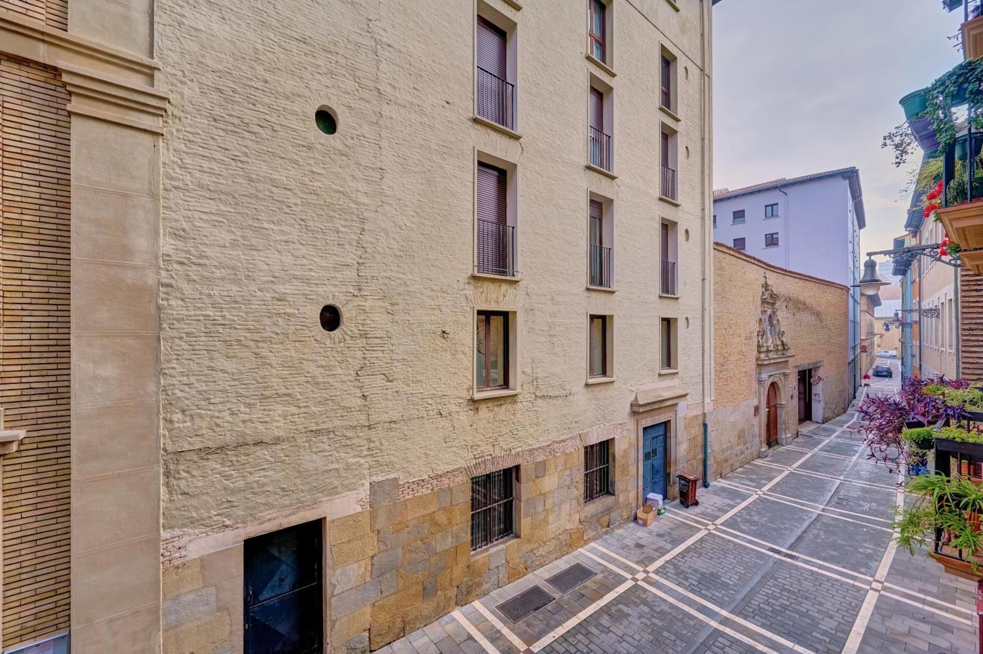 Dormitaleria Lägenhet Pamplona Exteriör bild