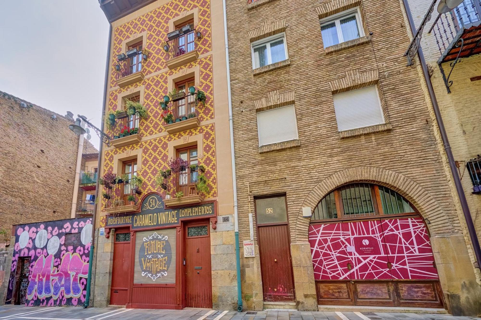 Dormitaleria Lägenhet Pamplona Exteriör bild